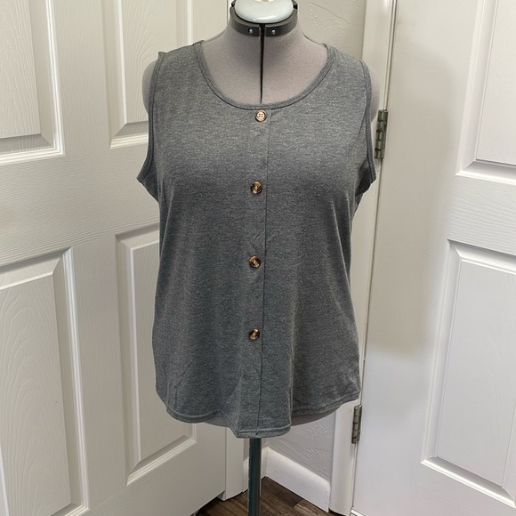 Tank top - Picture 1 of 2